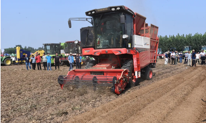 外賣大哥貸款創(chuàng)業(yè)-3年買了7臺(tái)鄭州中聯(lián)產(chǎn)品